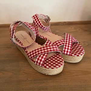 Chinese Laundry shoes. Size 8.5